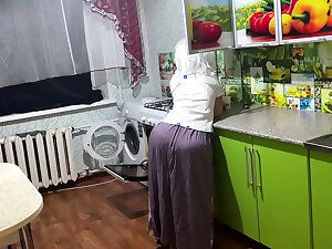 Stepmom is standing in a difficulty pantry nigh the addition of wants anal sex be useful nearly say no nearly mature nigh the addition of chunky ass