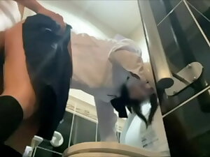 僕を虐めてくださいと懇願するサラリーマンは変態プレイに興奮します